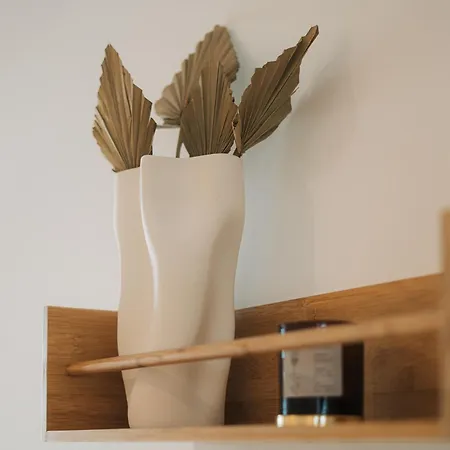 Stylish 2br Pool & Balcony Apartament