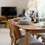 Stylish 2br Pool & Balcony Апартаменти Фуенхірола