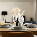 Stylish 2br Pool & Balcony Фуенхірола