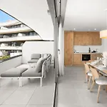 Stylish 2br Pool & Balcony * Фуенхірола
