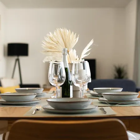 Stylish 2br Pool & Balcony Fuengirola