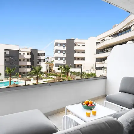 Stylish 2br Pool & Balcony Apartment Fuengirola