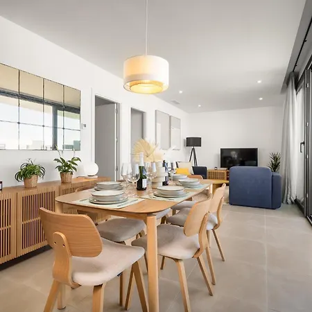 Stylish 2br Pool & Balcony Fuengirola
